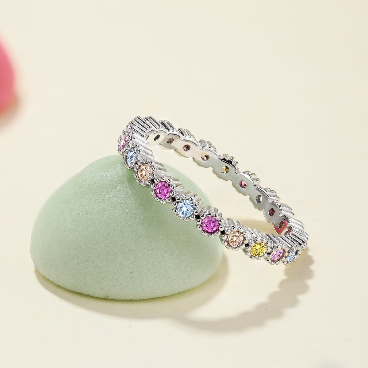 [LuckyStar]Unique Scintillating Round Cut Daily Ring