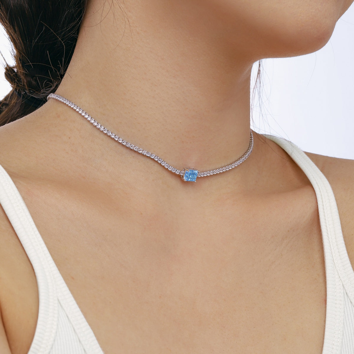 [LuckyStar]2.0 carat Ornate Emerald Cut Necklace