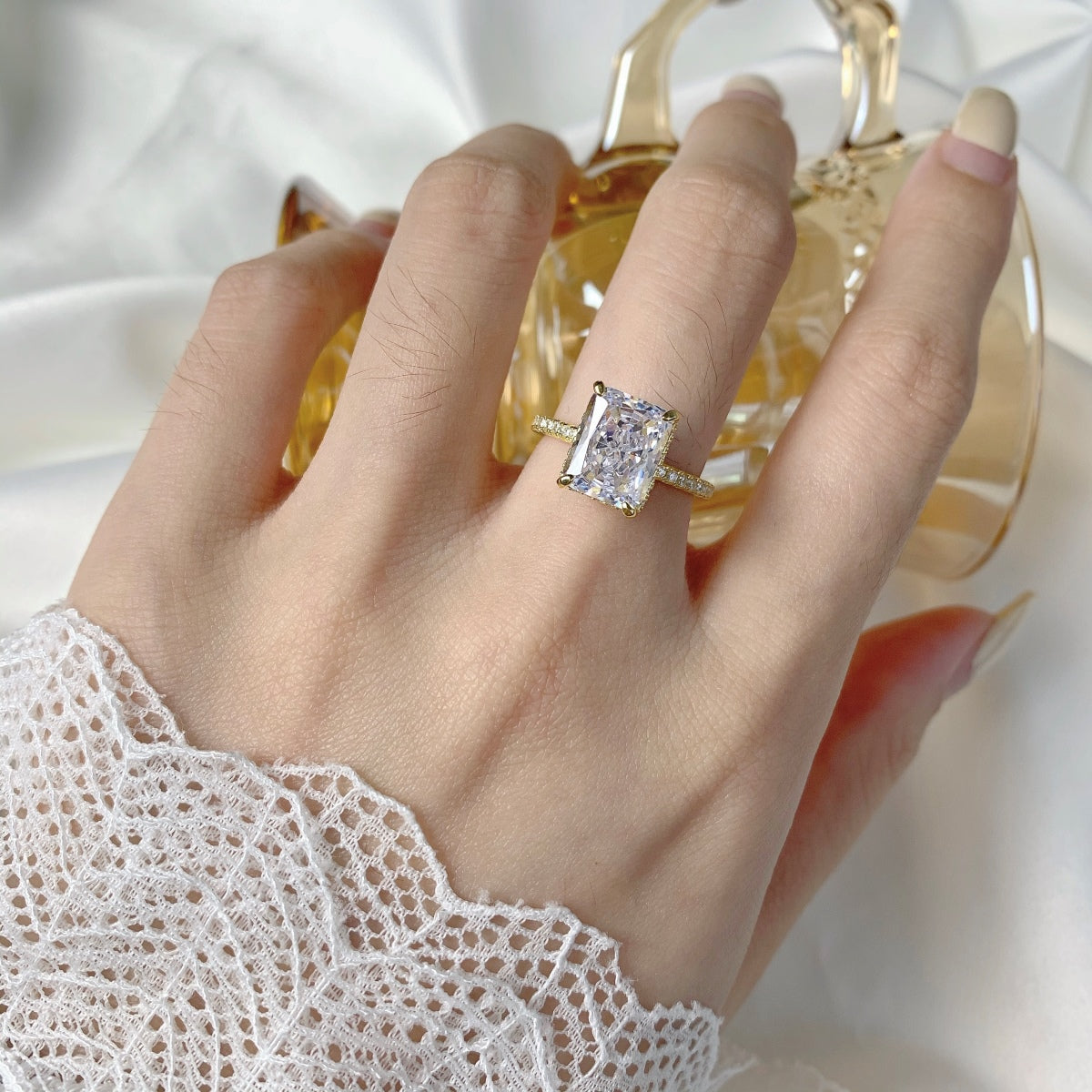 [LuckyStar]4.0 Carat Luxurious Engagement Ring