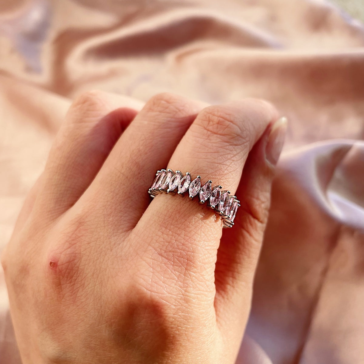 [LuckyStar]Gorgeous Marquise Cut Tennis Ring