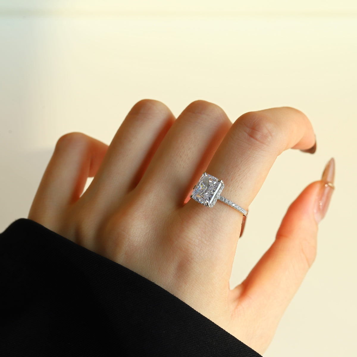 [LuckyStar]4.0 Carat Luxurious Engagement Ring