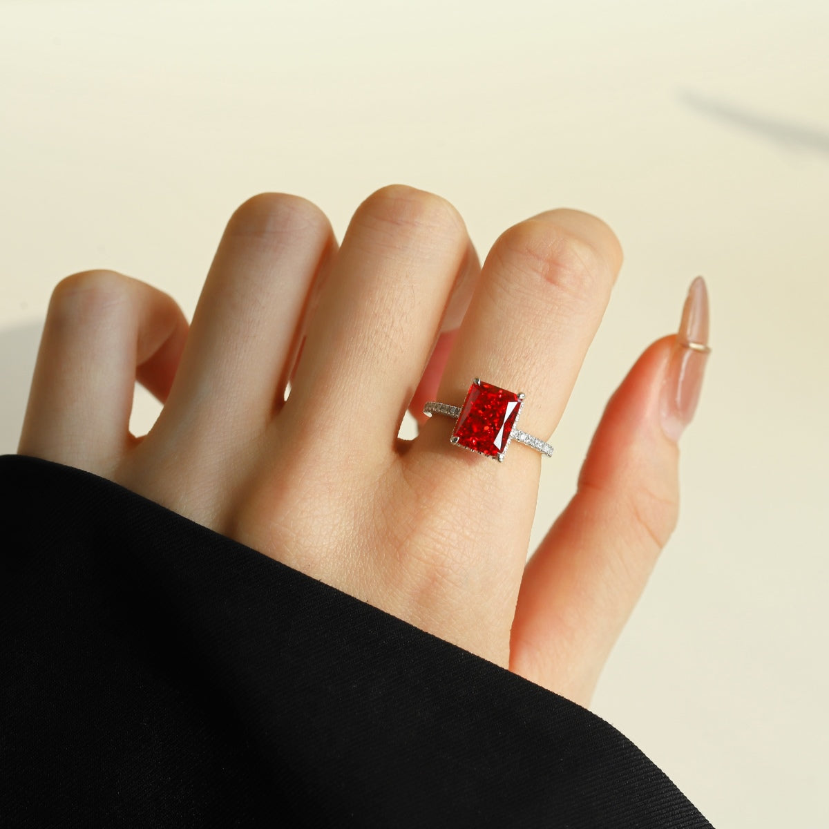[LuckyStar]4.0 Carat Luxurious Engagement Ring
