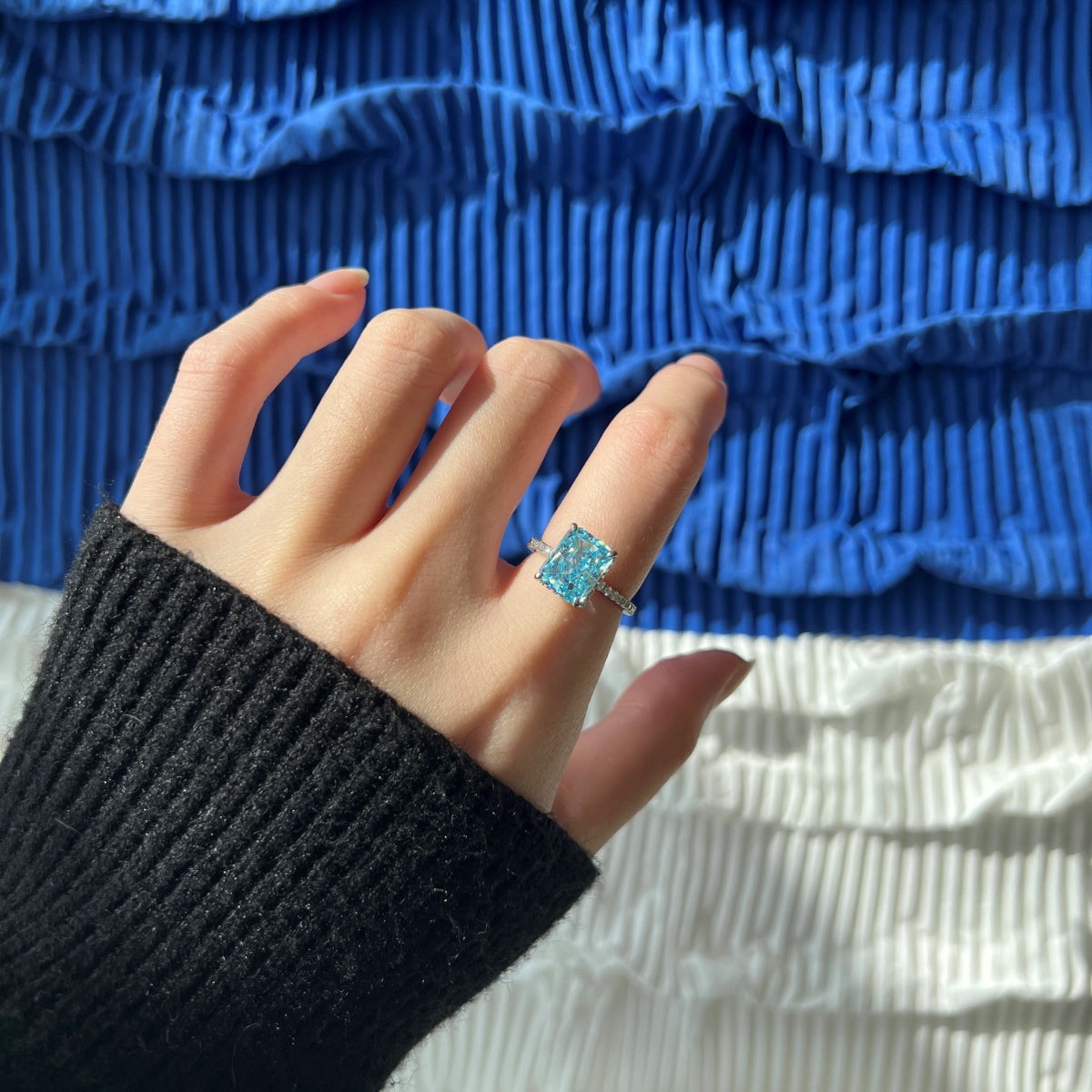 [LuckyStar]4.0 Carat Luxurious Engagement Ring
