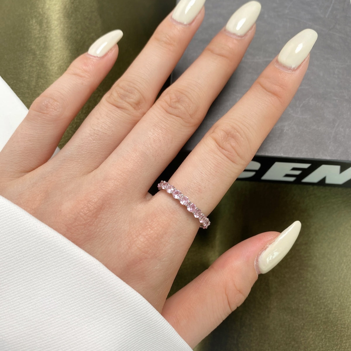[LuckyStar]Sparkling Round Cut Tennis Ring