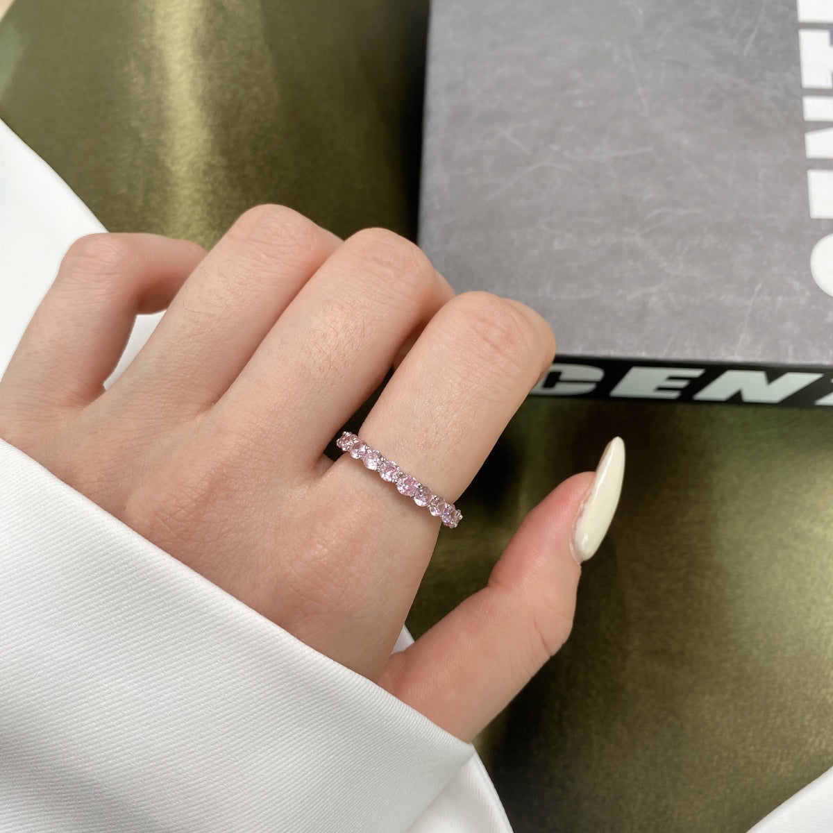 [LuckyStar]Sparkling Round Cut Tennis Ring