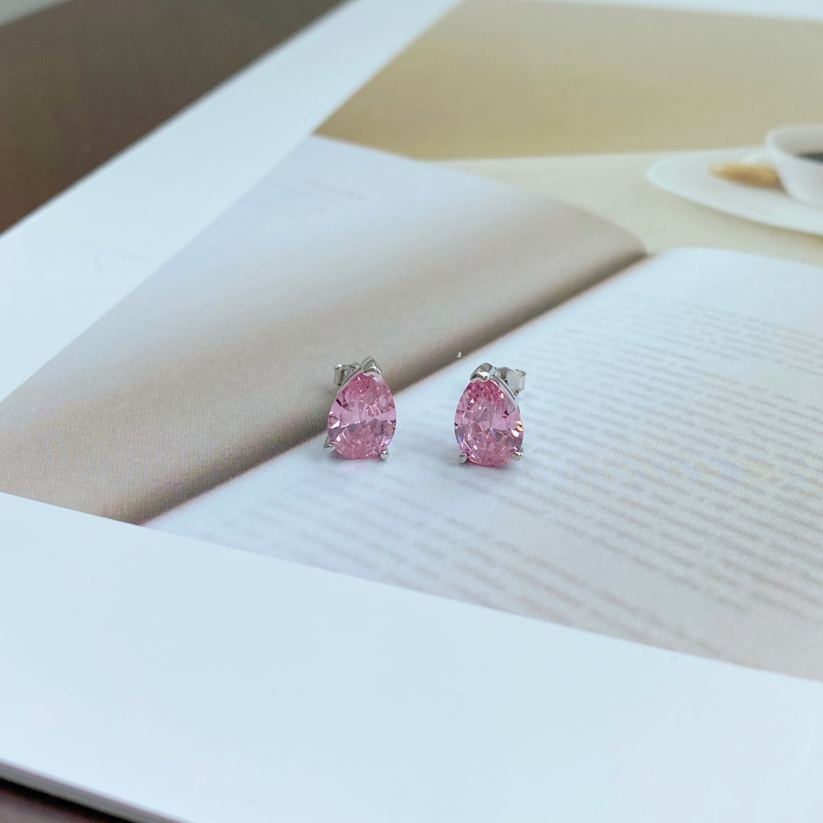 [LuckyStar]Ornate Water Drop Shape Earrings