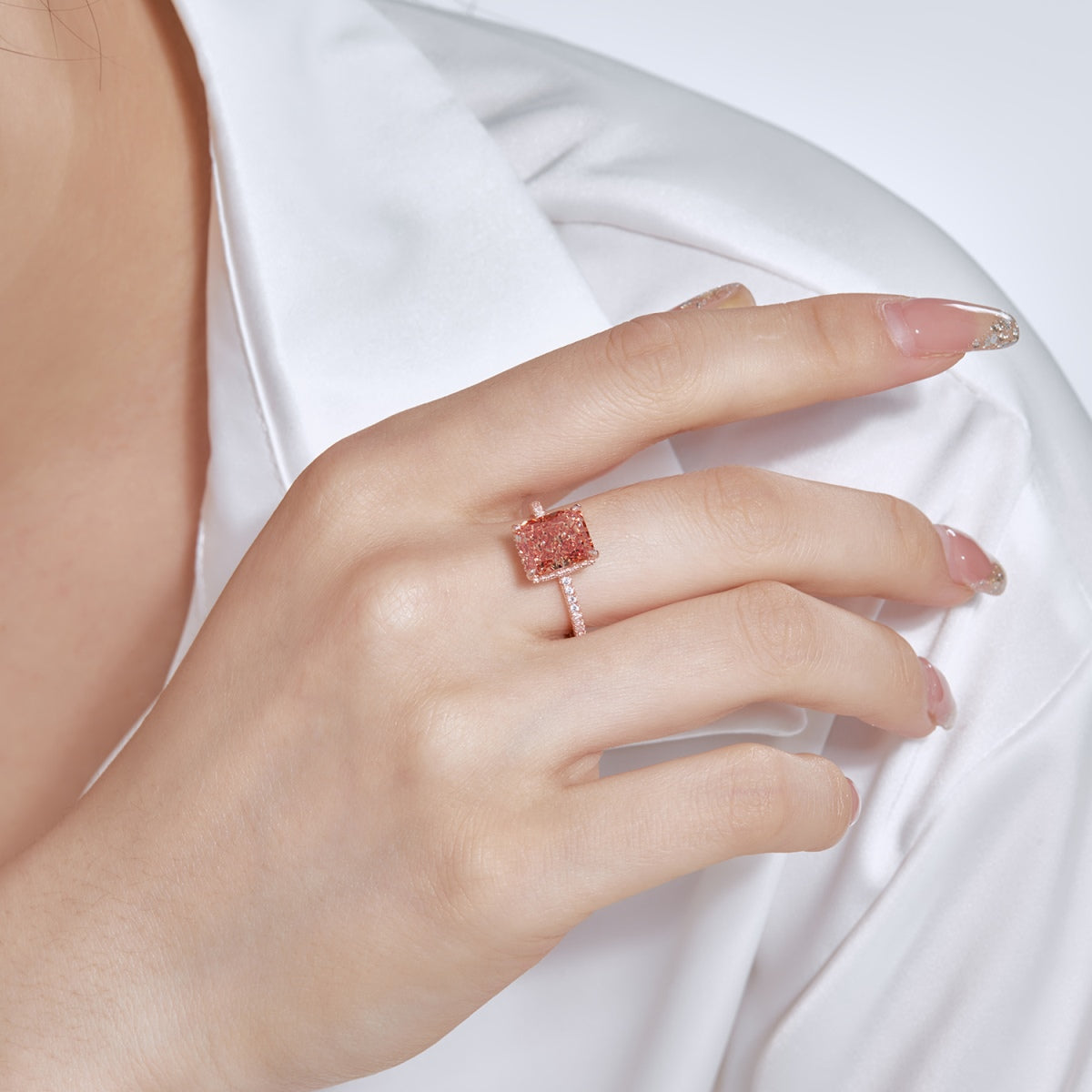 [LuckyStar]4.0 Carat Luxurious Engagement Ring