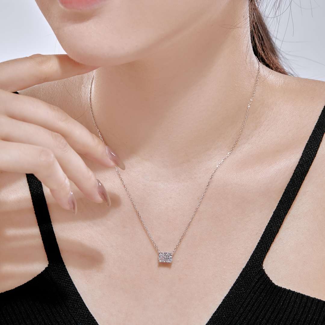 [LuckyStar]Luxurious Square Shape Colorful Necalack