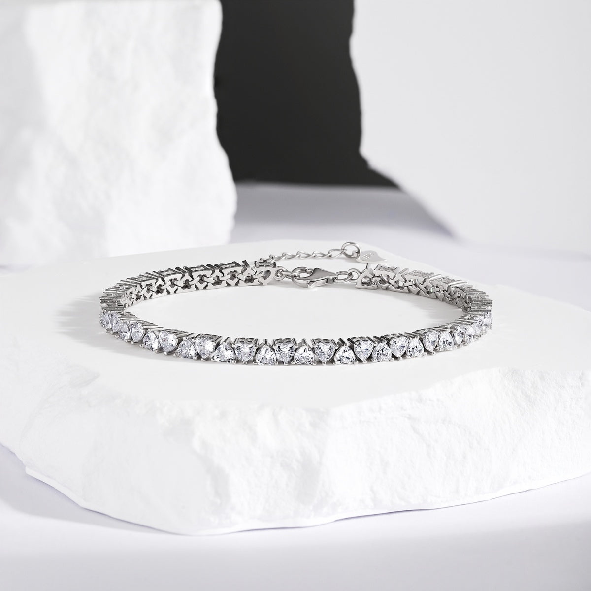 [LuckyStar]Dazzling Romantic Heart Shape Lover Bracelet