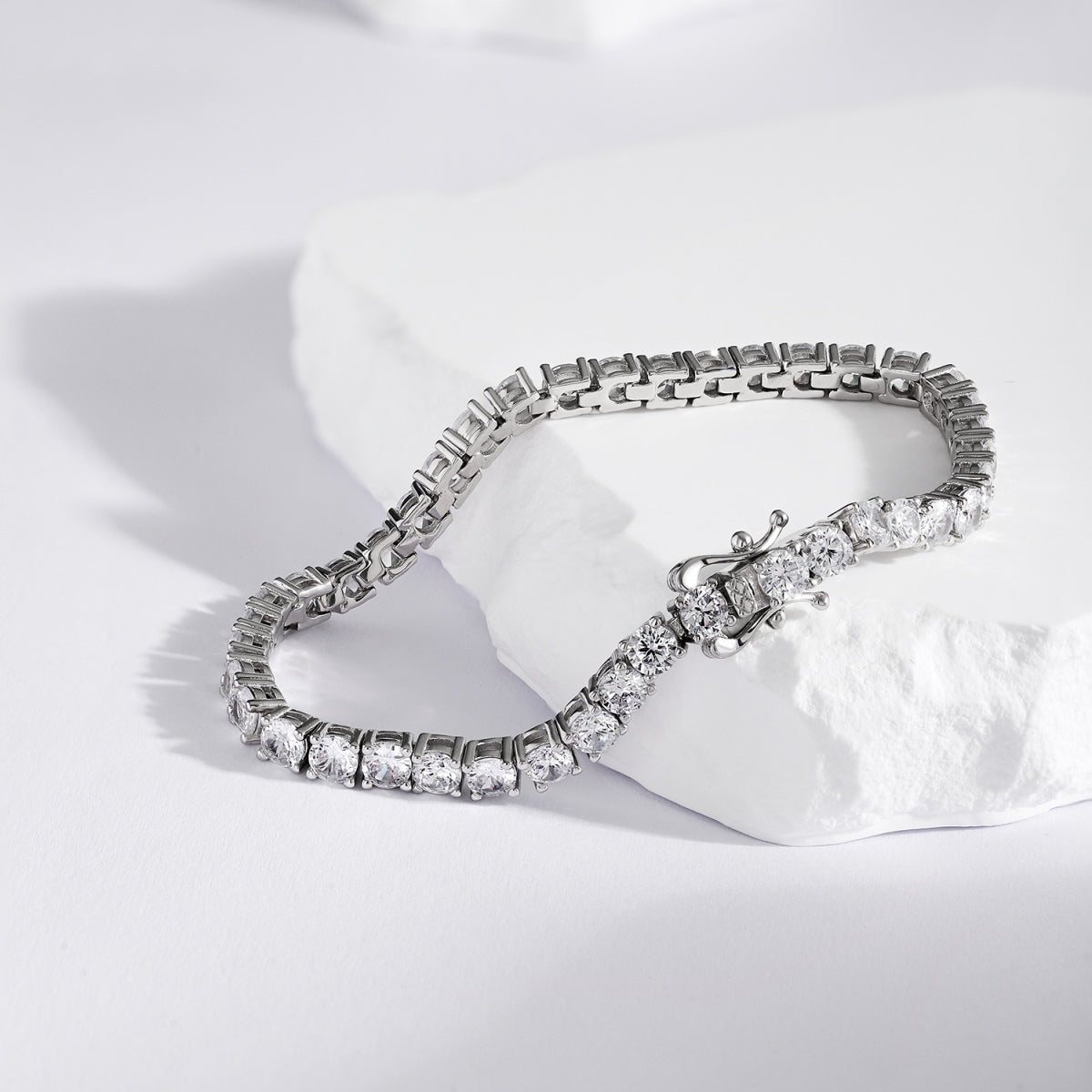 [LuckyStar]Luxurious Ornate Round Cut Tennis Bracelet