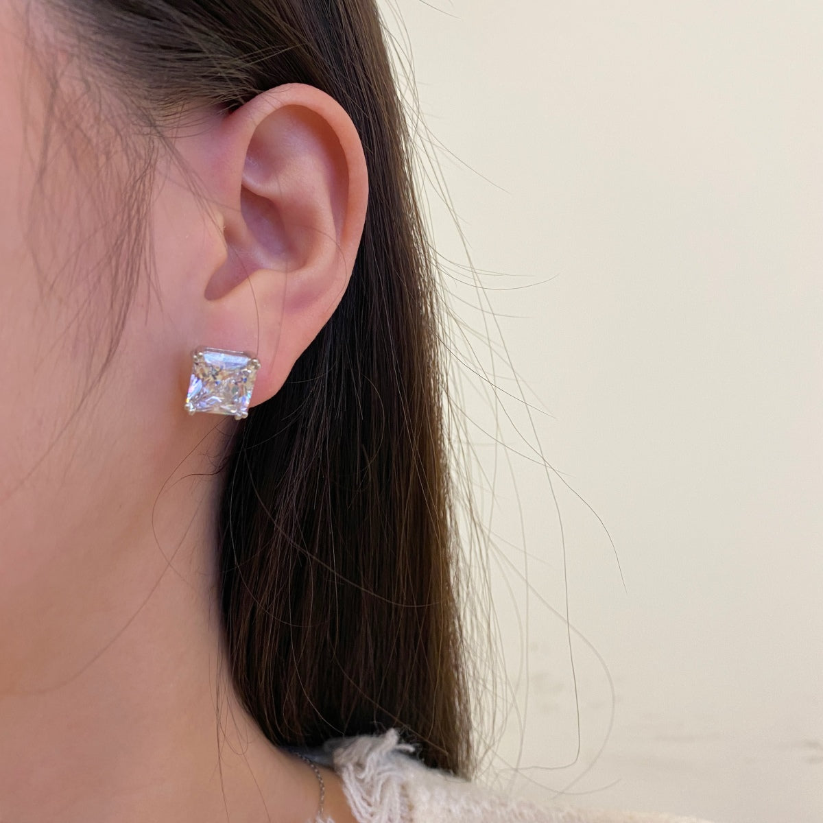 [LuckyStar]Delicate Square Shape Earrings