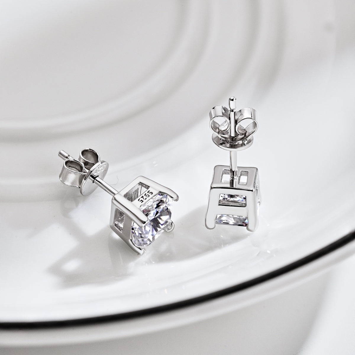 [LuckyStar]1.0 Carat Radiant Princess Cut Wedding Earrings