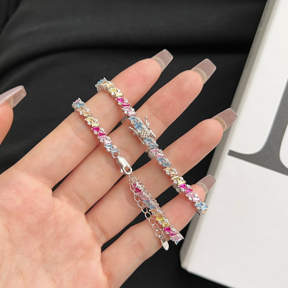 [LuckyStar]Ornate Sparkling Multi Cut Party Bracelet