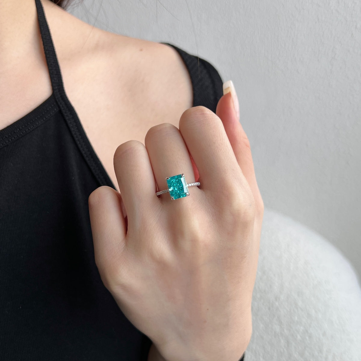 [LuckyStar]4.0 Carat Luxurious Engagement Ring