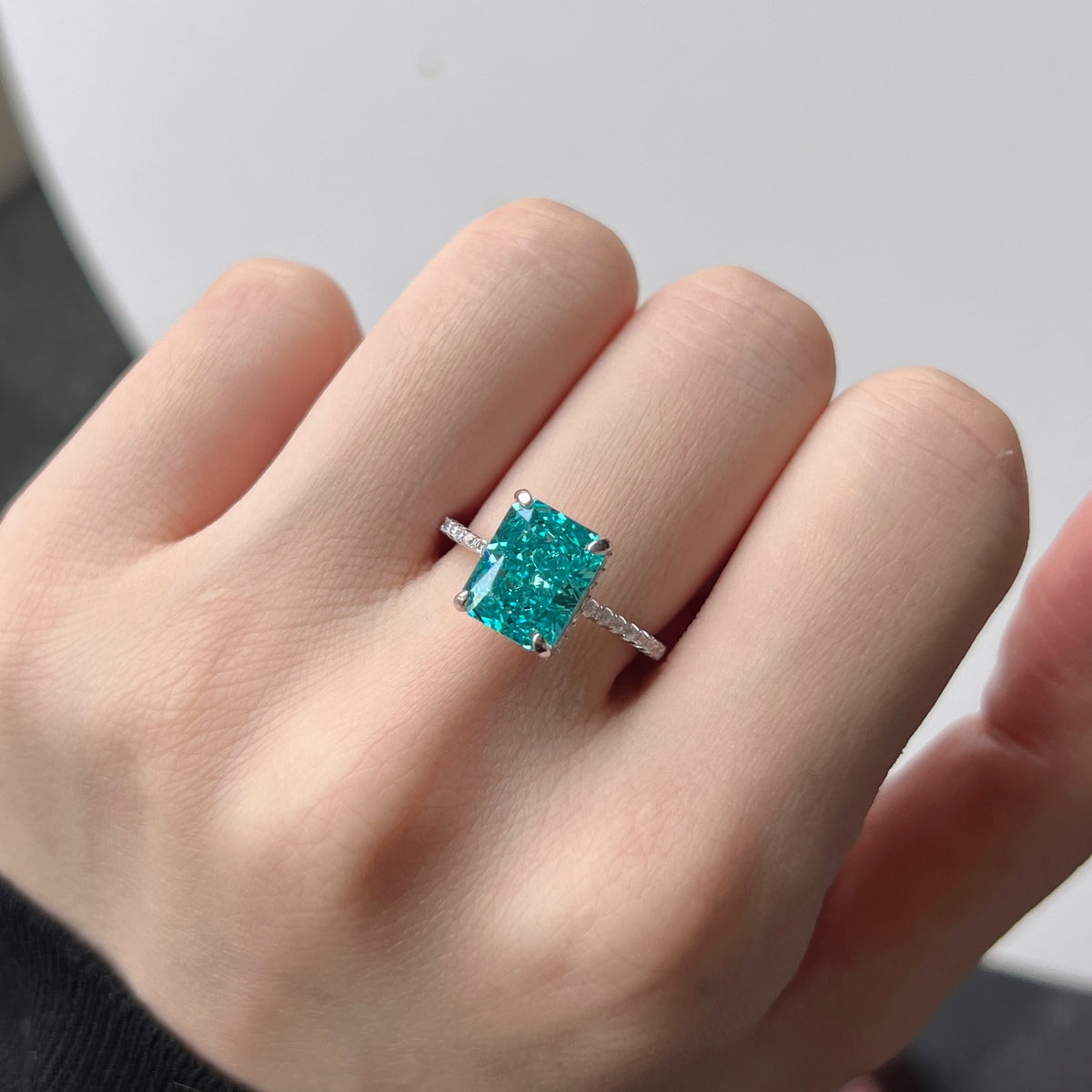 [LuckyStar]4.0 Carat Luxurious Engagement Ring