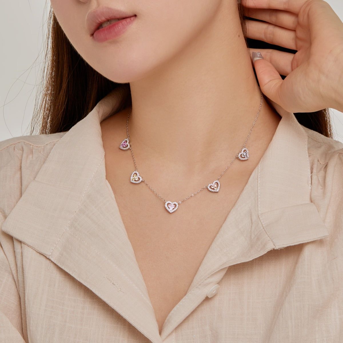 [LuckyStar]Sparkling Five Heart Necklace