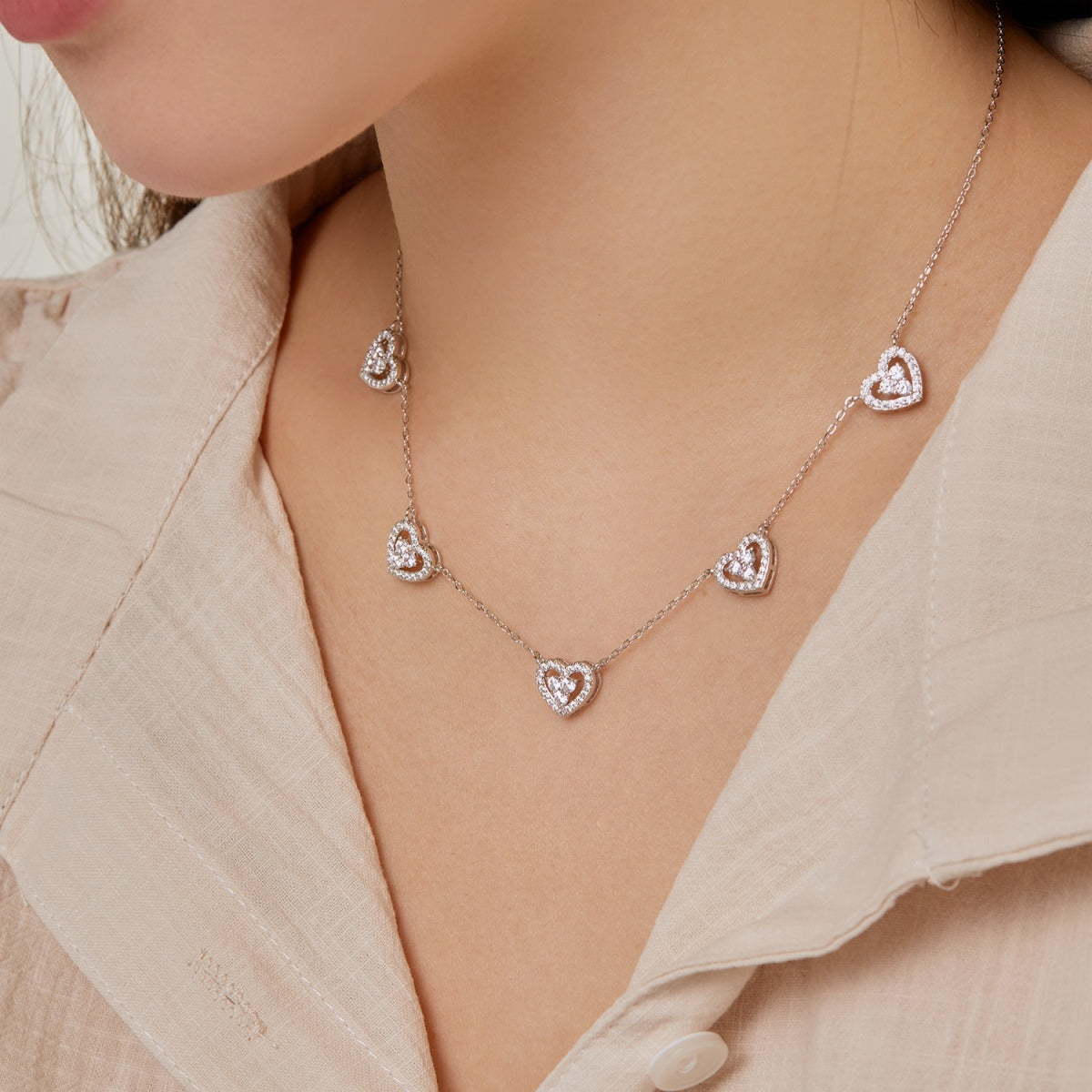 [LuckyStar]Sparkling Five Heart Necklace